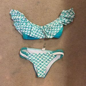 Off the shoulder swimsuit with bottoms